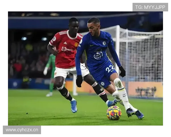 埃弗顿边路进攻特点：传中频繁，依赖边后卫插上与边锋内切结合