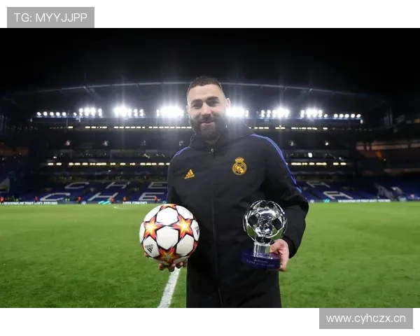 欧冠淘汰赛之王：本泽马如何用帽子戏法改写历史