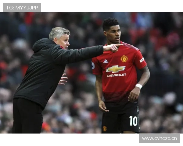 曼联排名回升背后结构性问题表现受限，是否对赛季走势形成制约